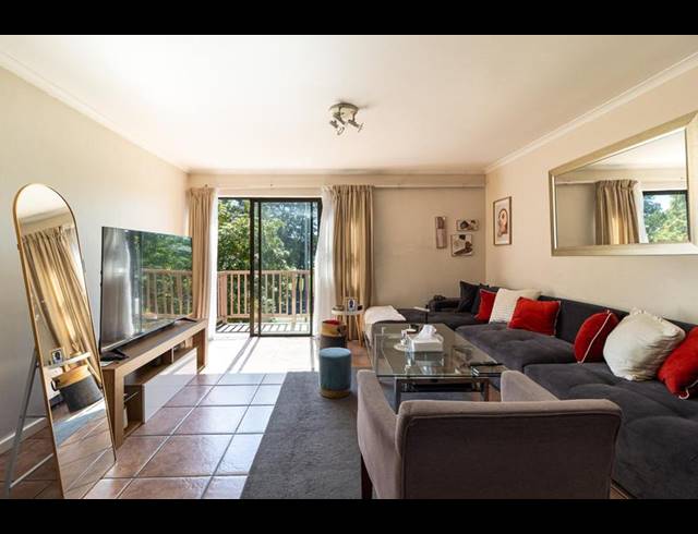 2 BEDROOM APARTMENT FOR SALE IN BRACKENFELL SOUTH